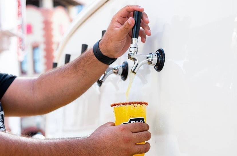 taptruck-pour